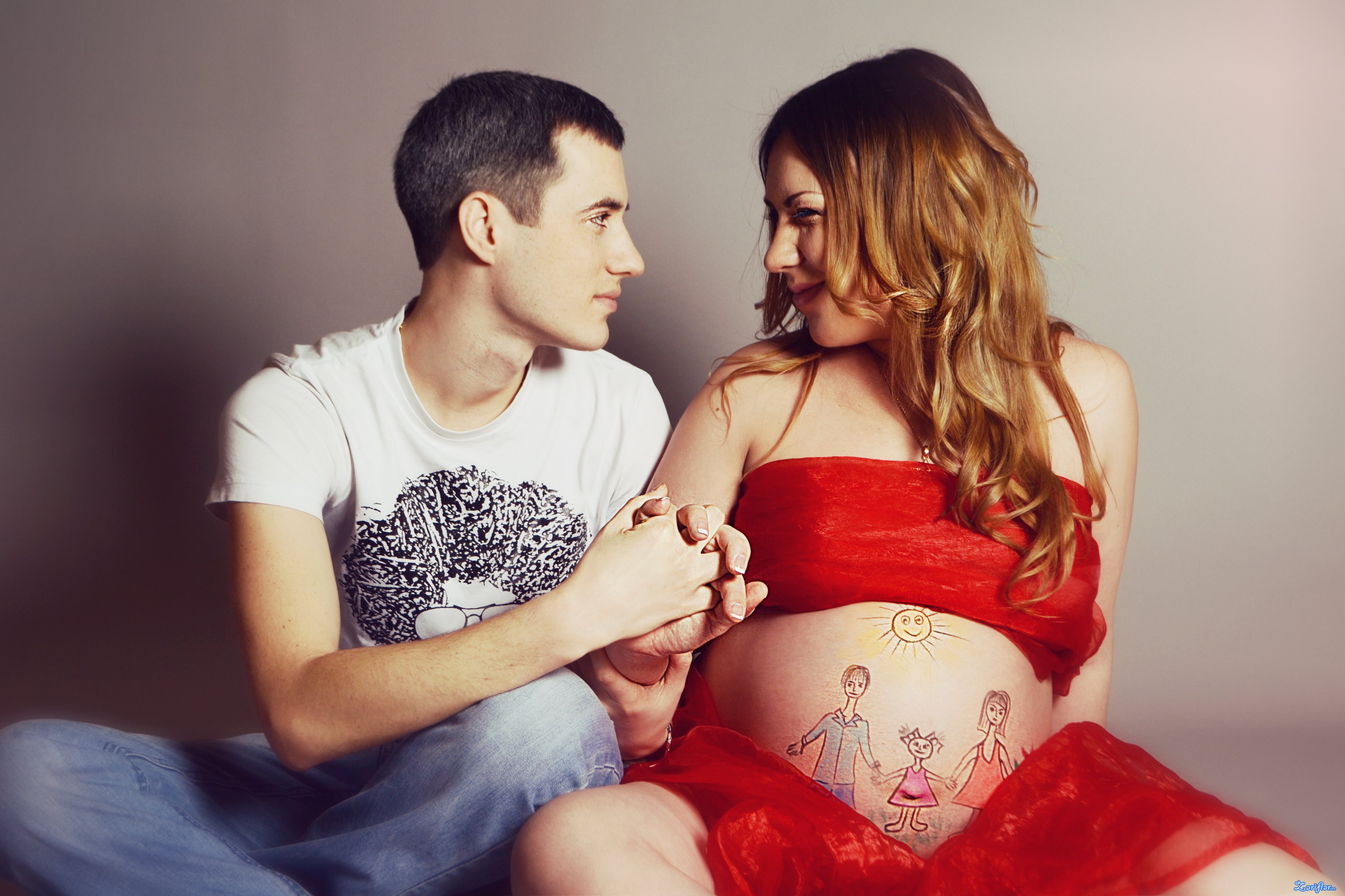 Фотосессия беременной женщины с мужем